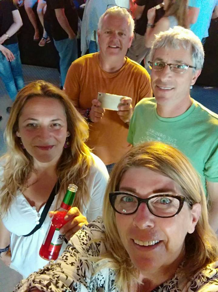 קשישים קשישים אבל עדיין בועטים